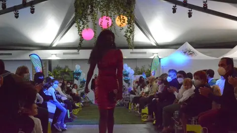 desfile corriendo con el corazón por hugo (239)