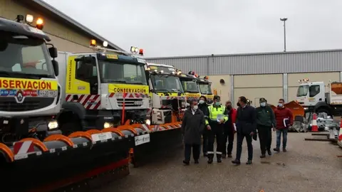 El subdelegado del Gobierno presenta el dispositivo para afrontar la campaña invernal. Foto Marcos Vicente