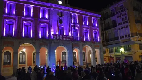 Concentración en la Plaza Mayor por el Día contra la Violencia de género