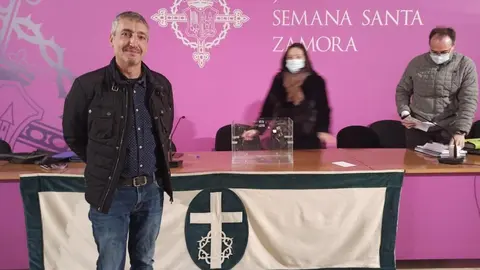 Roberto Ariza, Hermano Abad de las Siete Palabras