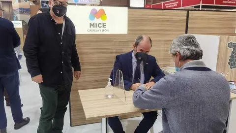El concejal de Turismo en la Feria del Turismo de Barcelona