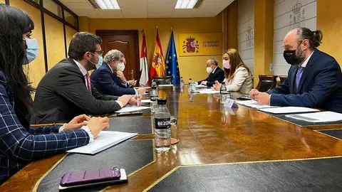 Reunión del a Delegada del Gobierno con CEOE Castilla y León