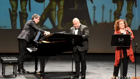 santana charo lópez