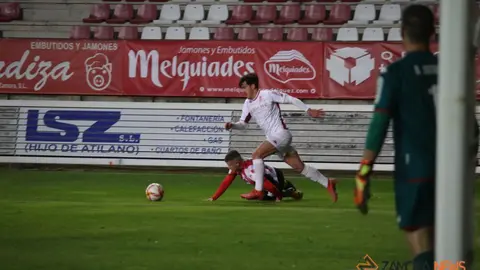 Partido entre el Zamora CF y la Cultural Leonesa. | FOTO: Marcos Vicente