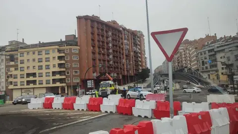 Retirada de las protecciones "new jersey"en la Avenida Cardenal Cisneros de Zamora.