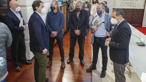 Maueco tras la reunión con organizaciones agrarias y coorperativas