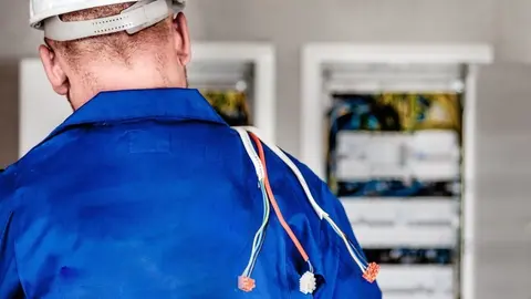 Foto archivo técnico electricista