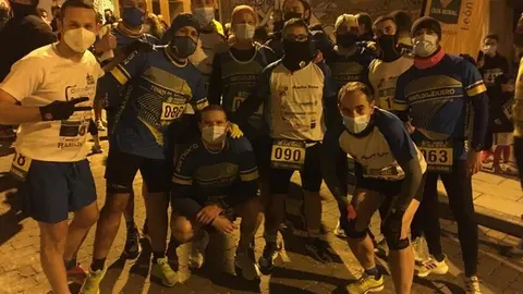 Participantes del club en la carrera de la Rosca