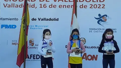 Podium sub 8 Cross Internacional de Valladolid
