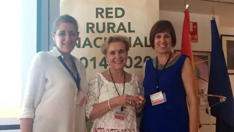Rita Mateos, secretaria general de AFAMMER; Carmen Quintanilla, presidenta nacional AFAMMER y Carmen Inglés, presidenta de AFAMMER-Murcia