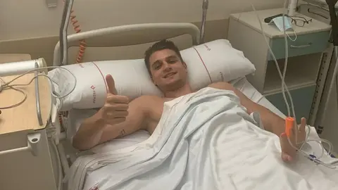 Nacho López, jugador del BM Zamora tras su operación. | FOTO: cedida