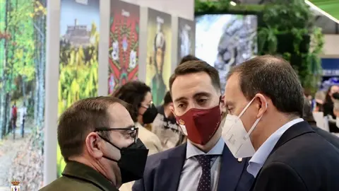 El alcalde de Benavente en Fitur