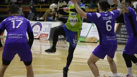 b409fad0-5ddb-41b6-ab7c-0155e8195593