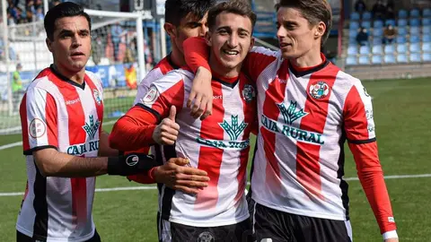 Marcos Baselga celebra su tanto en el encuentro entre el CF Talavera y el Zamora CF. | FOTO: Zamora CF