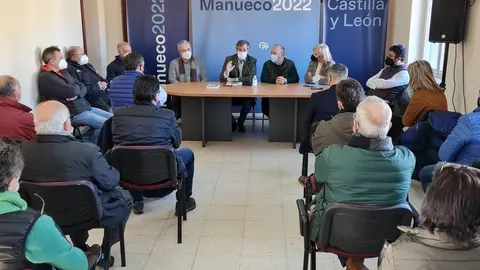 Terol en Mombuey con los candidatos del PP de Zamora