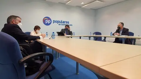 Mañueco con representantes del CSIF