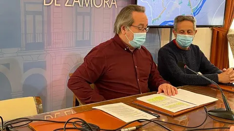 El alcalde de Zamora, Francisco Guarido y el concejal Romuealdo.