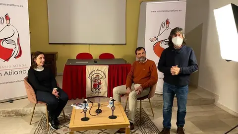 Presentación del libro a cargo del sacerdote Teo Nieto