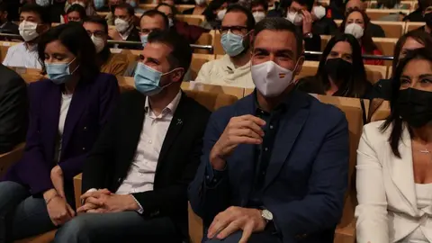 Pedro Sánchez y Luis Tudanca en un acto electoral en Zamora