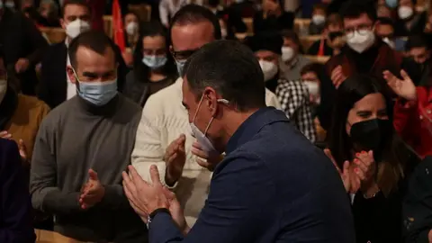 Pedro Sánchez y Luis Tudanca en un acto electoral en Zamora