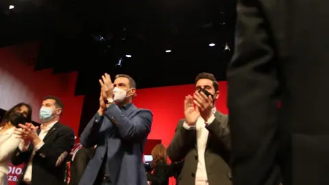Pedro Sánchez y Luis Tudanca en un acto electoral en Zamora