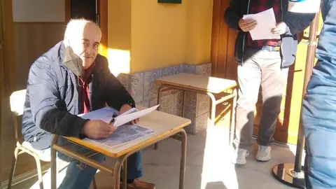 Momento del sorteo de quiñones en Mombuey. Fotografía: CEDIDA