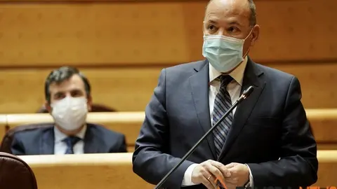 Barrios en el Senado