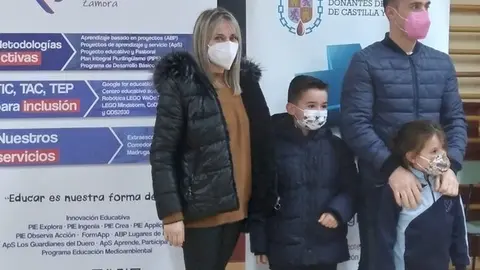 Familia