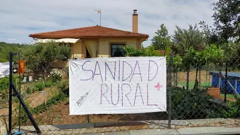 Cartel sobre la sanidad rural.