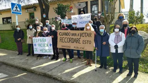 Manifesta por la Sanidad en Pozoantiguo.