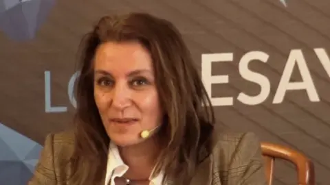 2022-02-15 FOTO Pta SyS sobre igualdad