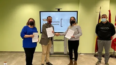 Firma del convenio de colaboración en Benavente