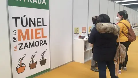 III Feria Internacional Apícola (9)