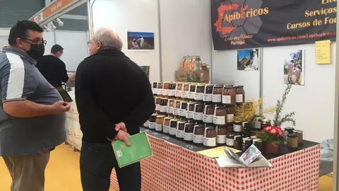 III Feria Internacional Apícola (3)