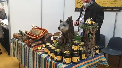 III Feria Internacional Apícola (10)