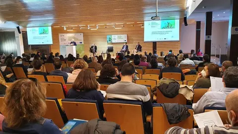 Jornada presentación centros programa renaturalización patios escolares