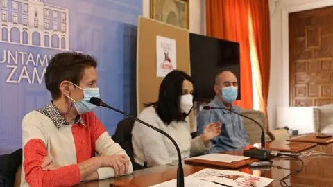 Presentación de la producción teatral del Cerco de Zamora en el Ayuntamiento de Zamora