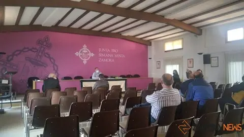 Reunión de la Hermandad de las 7 Palabras en la Junta Pro Semana Santa. Foto de archivo