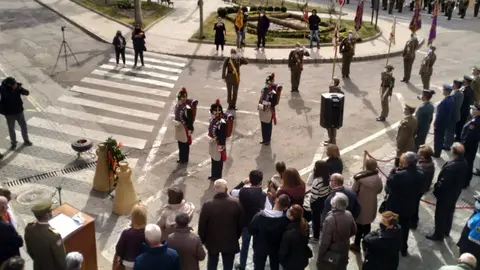 izado bandera batalla toro  (11)