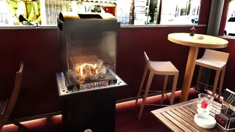 estufa en un bar imagen de archivo