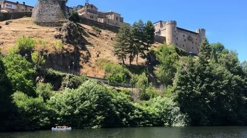 Paseo fluvial en Puebla de Sanabria