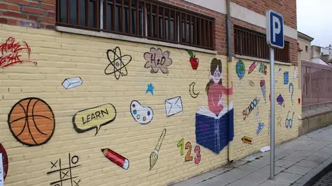 Mural en el colegio Jacinto Benavente