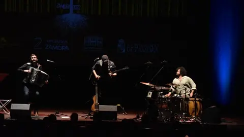 Actuación en el Teatro Ramos Carrión. Foto Aroa Colmenero