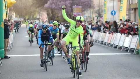 Noel Martin a su llegada a la meta