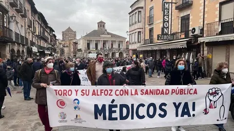 Manifestación en Defensa de la Sanidad en Toro. Foto Rocío Gato