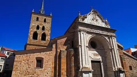 Iglesia de Santa María de Azoague en Benavente