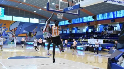 Zamora Enamora - Baloncesto Mor&oacute;n (18)