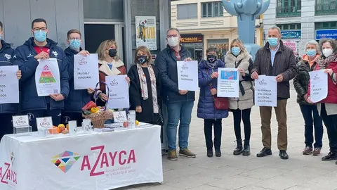 Mesa informativa AZAYCA en el Día Internacional del Cáncer Colorrectal