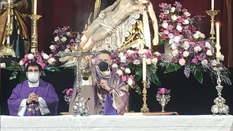 Novenario en la iglesia de San Vicente. Fotografía: Javier Medina