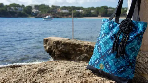 Los bolsos de Blue Spark Collection de Mónika Teruelo